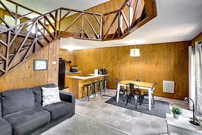 Secluded Jamestown Cabin w/ Fire Pit!