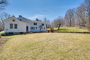 Marlboro Escape: 9 Mi to Mount Snow Resort!