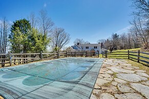 Marlboro Escape: 9 Mi to Mount Snow Resort!