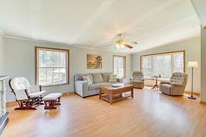 Near Waterville: Cozy Midcoast Vacation Rental!