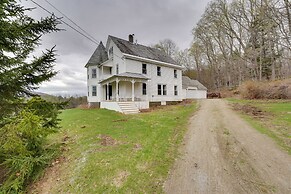 17-acre Vermont Escape w/ Panoramic Mountain Views