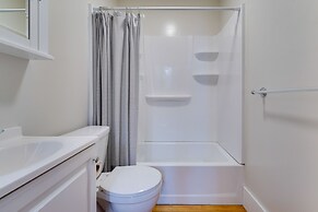 17-acre Vermont Escape w/ Panoramic Mountain Views