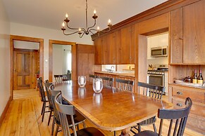 17-acre Vermont Escape w/ Panoramic Mountain Views