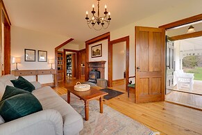 17-acre Vermont Escape w/ Panoramic Mountain Views