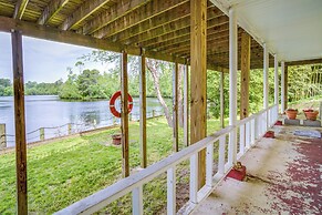 Mays Landing Rental on Great Egg Harbor River!