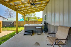 Waterfront Buckeye Lake Vacation Rental w/ Hot Tub