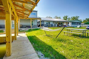 Waterfront Buckeye Lake Vacation Rental w/ Hot Tub