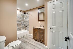 Waterfront Buckeye Lake Vacation Rental w/ Hot Tub