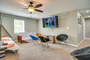 Waterfront Buckeye Lake Vacation Rental w/ Hot Tub