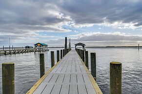 Pamlico River Vacation Rental w/ Deck & Fire Pit