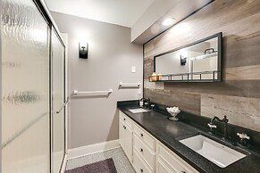 Pamlico River Vacation Rental w/ Deck & Fire Pit