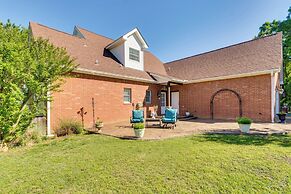 Spacious Greenbrier Vacation Rental on ~ 4 Acres!