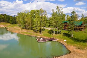 Fraziers Bottom Cabin on 800 Acres of Land w/ Lake