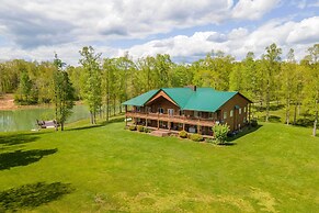 Fraziers Bottom Cabin on 800 Acres of Land w/ Lake
