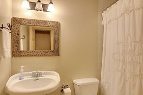 Fraziers Bottom Cabin on 800 Acres of Land w/ Lake