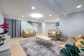 Cozy Herndon Home Near Wineries!