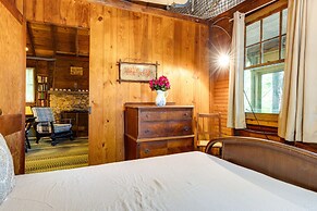 Southold Cottage w/ Patio & Grill - Walk to Beach!