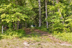 Southold Cottage w/ Patio & Grill - Walk to Beach!