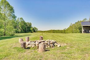 Cozy Cottage in Taylorsville: Hot Tub & Lake Views
