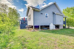 Cozy Cottage in Taylorsville: Hot Tub & Lake Views