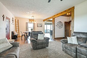 Family-friendly Seward Home w/ Sauna & Pool!