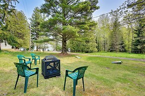 Beachy Palms Cottage on Lake Huron w/ Hot Tub!