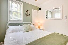 Beachy Palms Cottage on Lake Huron w/ Hot Tub!