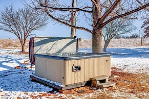 Home in Cimarron National Golf Club w/ Hot Tub!