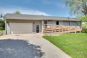 Steamboat Rock Home ~ 3 Mi to Pine Lake State Park