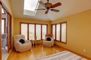 Waterfront Luna Pier Home 14 Mi to Downtown Toledo
