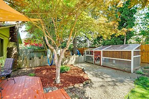 Vancouver Vacation Rental ~ 16 Mi to Portland!