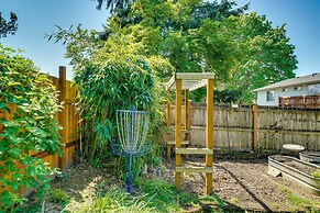 Vancouver Vacation Rental ~ 16 Mi to Portland!