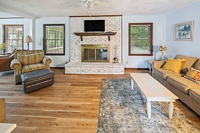 5 Mi to Boardwalk: Myrtle Beach Home Near Golfing