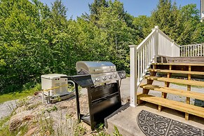 Washington Vacation Rental w/ Lake Access & Grill!