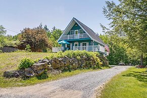 Washington Vacation Rental w/ Lake Access & Grill!