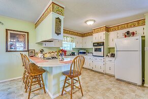 Delaware Vacation Rental: Walk to Lake Dardanelle!