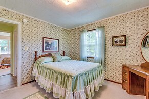 Delaware Vacation Rental: Walk to Lake Dardanelle!