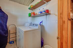 Stargaze, Hike & Kayak: Cabin Near Copper Breaks!