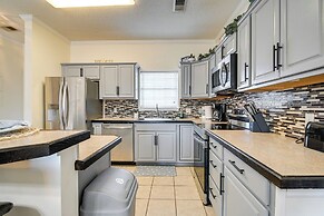 Myrtle Beach Condo w/ Large Balcony & Pool Access