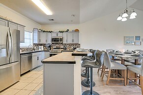 Myrtle Beach Condo w/ Large Balcony & Pool Access