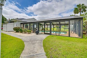 Myrtle Beach Condo w/ Large Balcony & Pool Access