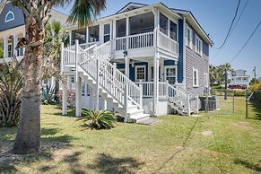 Walk to Water: Coastal-chic Home Near Myrtle Beach