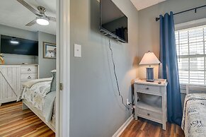 Walk to Water: Coastal-chic Home Near Myrtle Beach