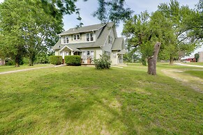 Pet-friendly Home: Patio & Yard in Sheldon