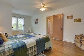 Pet-friendly Home: Patio & Yard in Sheldon