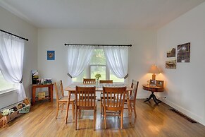 Pet-friendly Home: Patio & Yard in Sheldon