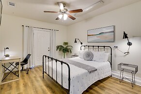 Bright Lynn Haven Home w/ Screened Porch & Yard!