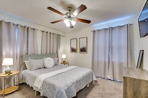 Bright Lynn Haven Home w/ Screened Porch & Yard!