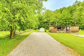 Fire Pit & Fall Foliage Views: Kentucky Mtn Home!