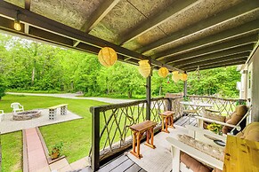 Fire Pit & Fall Foliage Views: Kentucky Mtn Home!